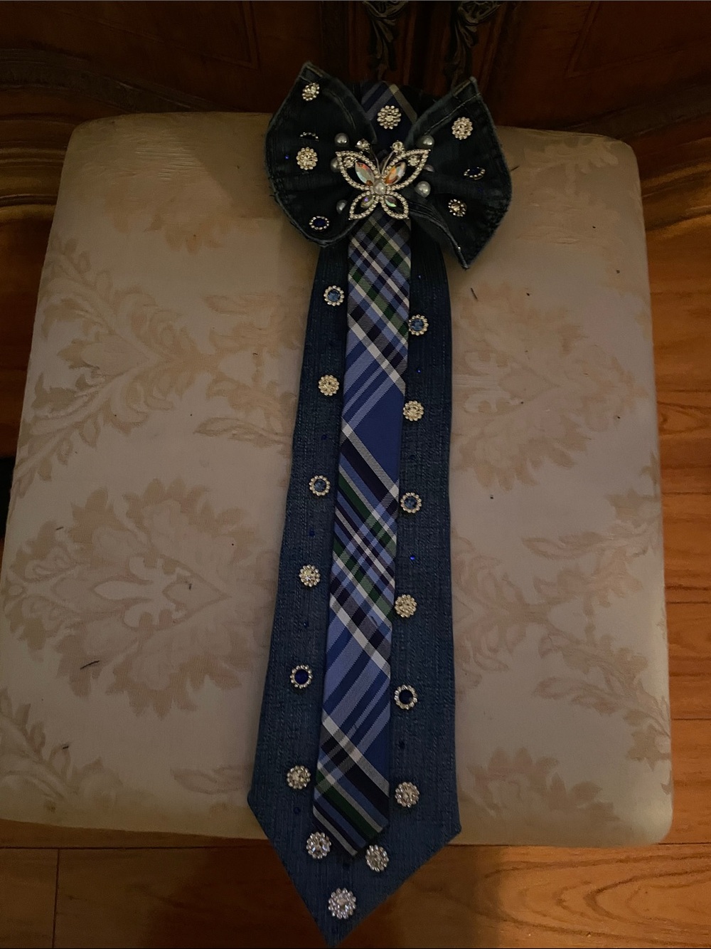 Elegant Blue Plaid Statement Brooch Necklace